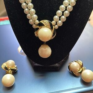 Vintage Princess Pearl Necklace and Earrings Choker set